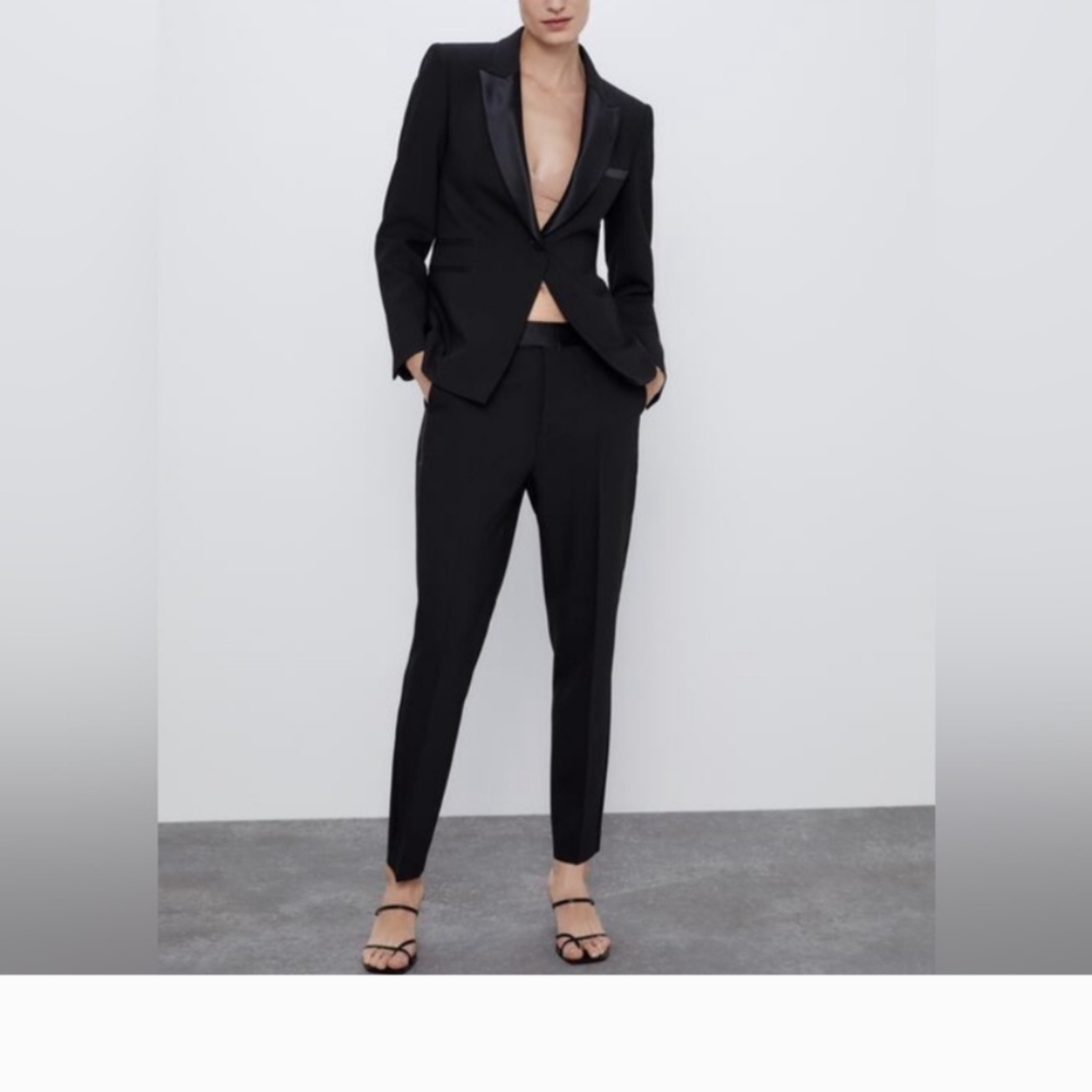 Women’s Zara tuxedo jacket